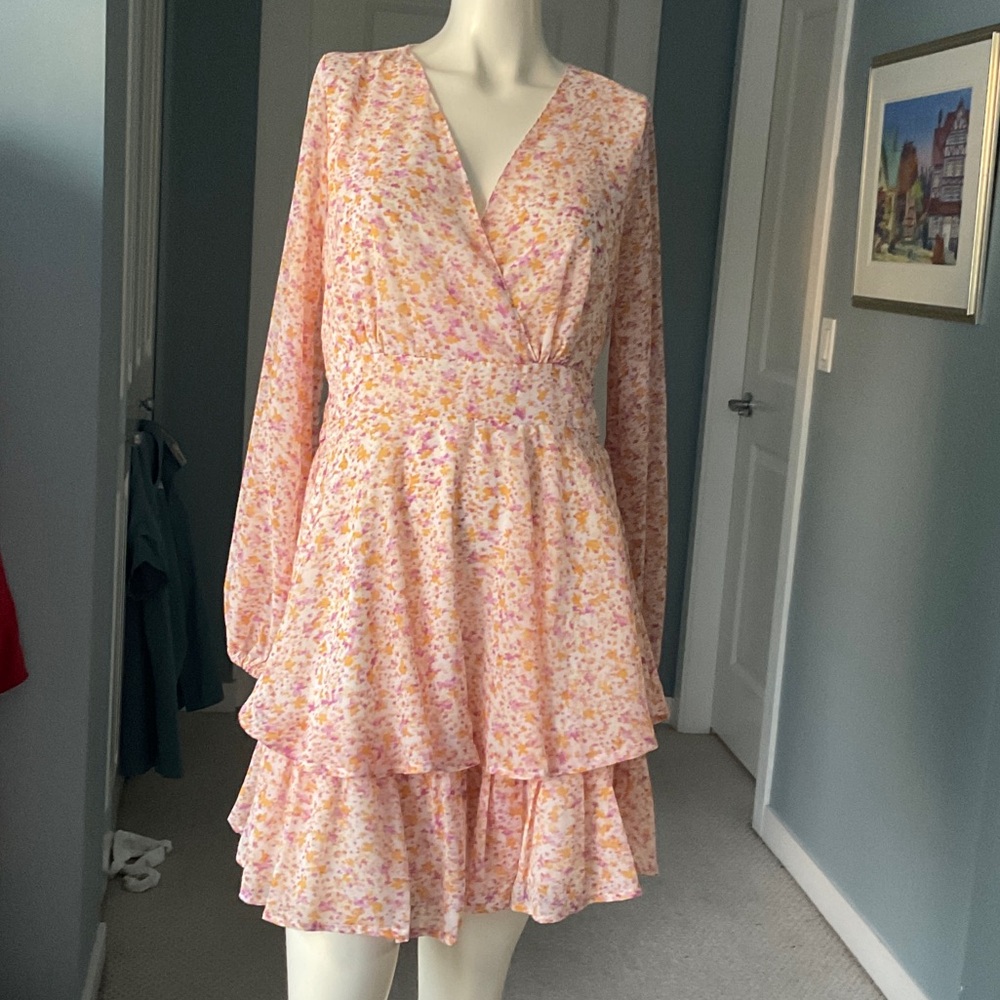 Feminine and flirty dress.